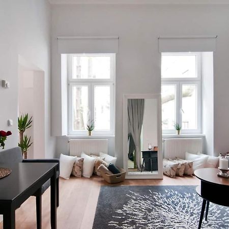 ⍟Luxurious And Bright⍟ 5 Min Walk To City Center Apartment Vienna Exterior photo