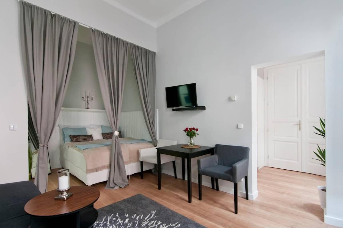⍟Luxurious And Bright⍟ 5 Min Walk To City Center Apartment Vienna Exterior photo