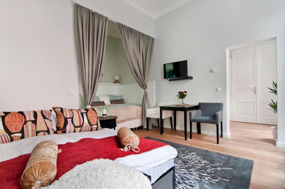 ⍟Luxurious And Bright⍟ 5 Min Walk To City Center Apartment Vienna Exterior photo